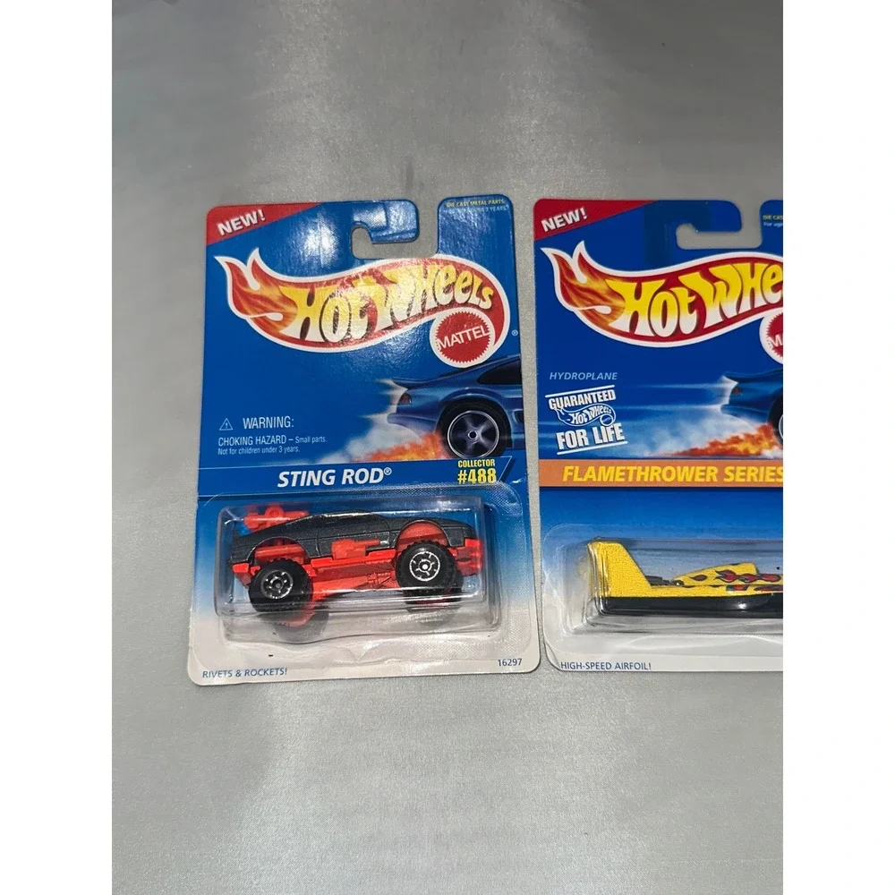 Hot Wheels Vintage Sting Rod #488 and Hydroplane #385 Flamethrower Series Lot